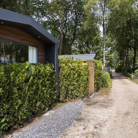 Veluwe Hoenderloo Luxury Chalet With Private Sauna And Hot Tub - Swimming Pool Tennis Court Supermarket Bowling Alley Theatre And Entertainment For Children Exteriör bild