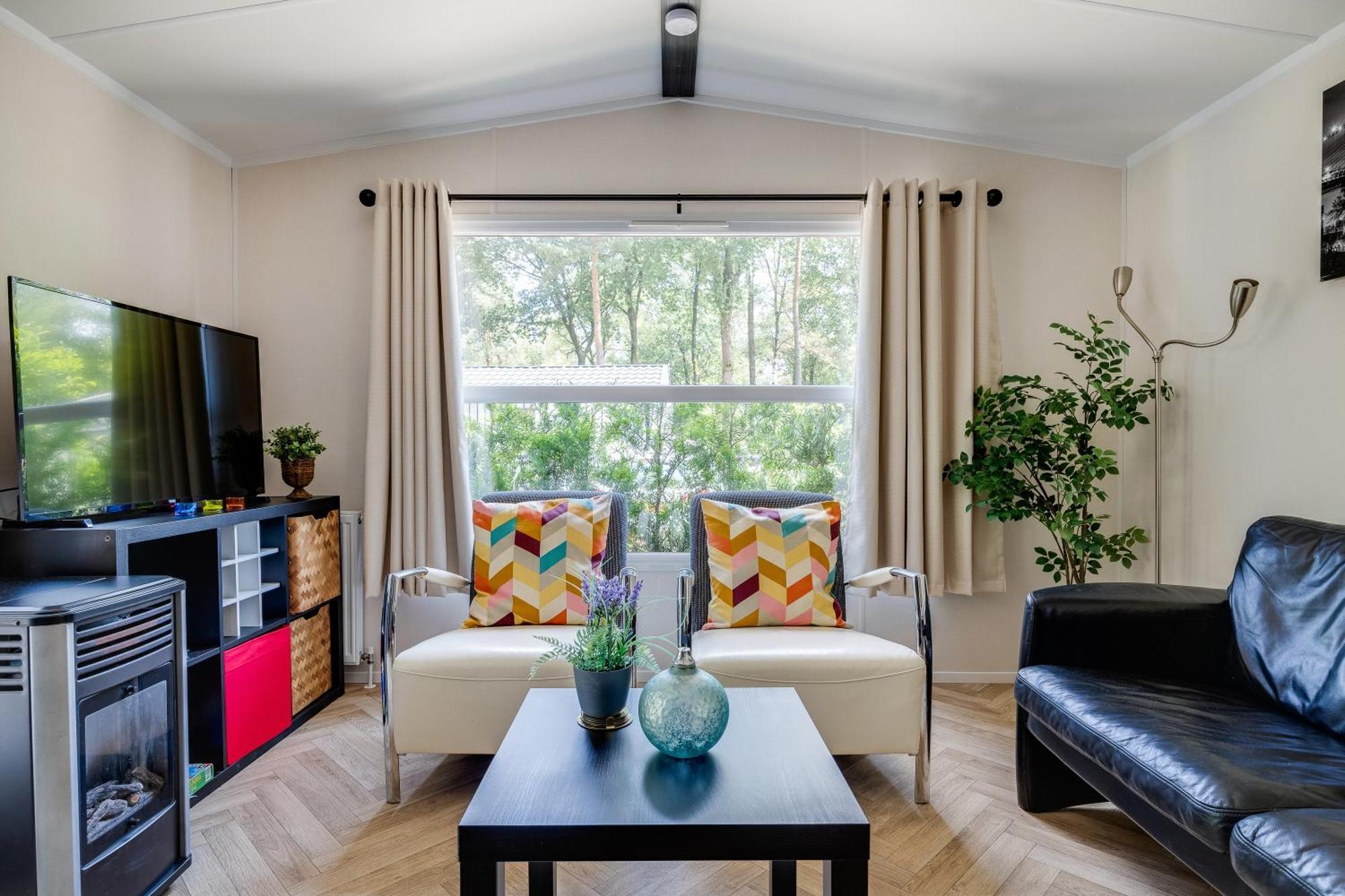 Veluwe Hoenderloo Luxury Chalet With Private Sauna And Hot Tub - Swimming Pool Tennis Court Supermarket Bowling Alley Theatre And Entertainment For Children Exteriör bild