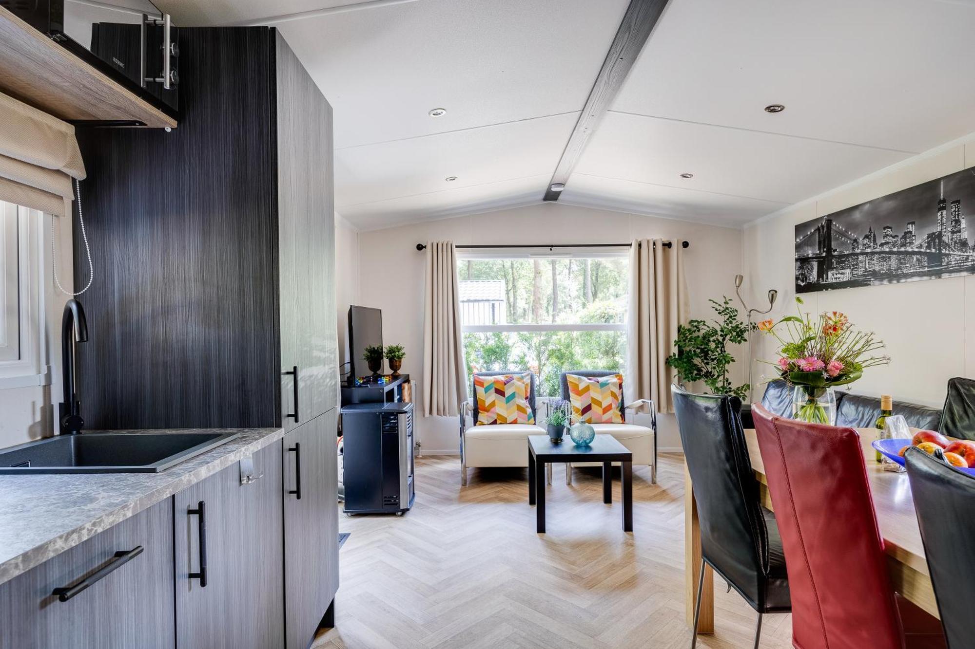 Veluwe Hoenderloo Luxury Chalet With Private Sauna And Hot Tub - Swimming Pool Tennis Court Supermarket Bowling Alley Theatre And Entertainment For Children Exteriör bild