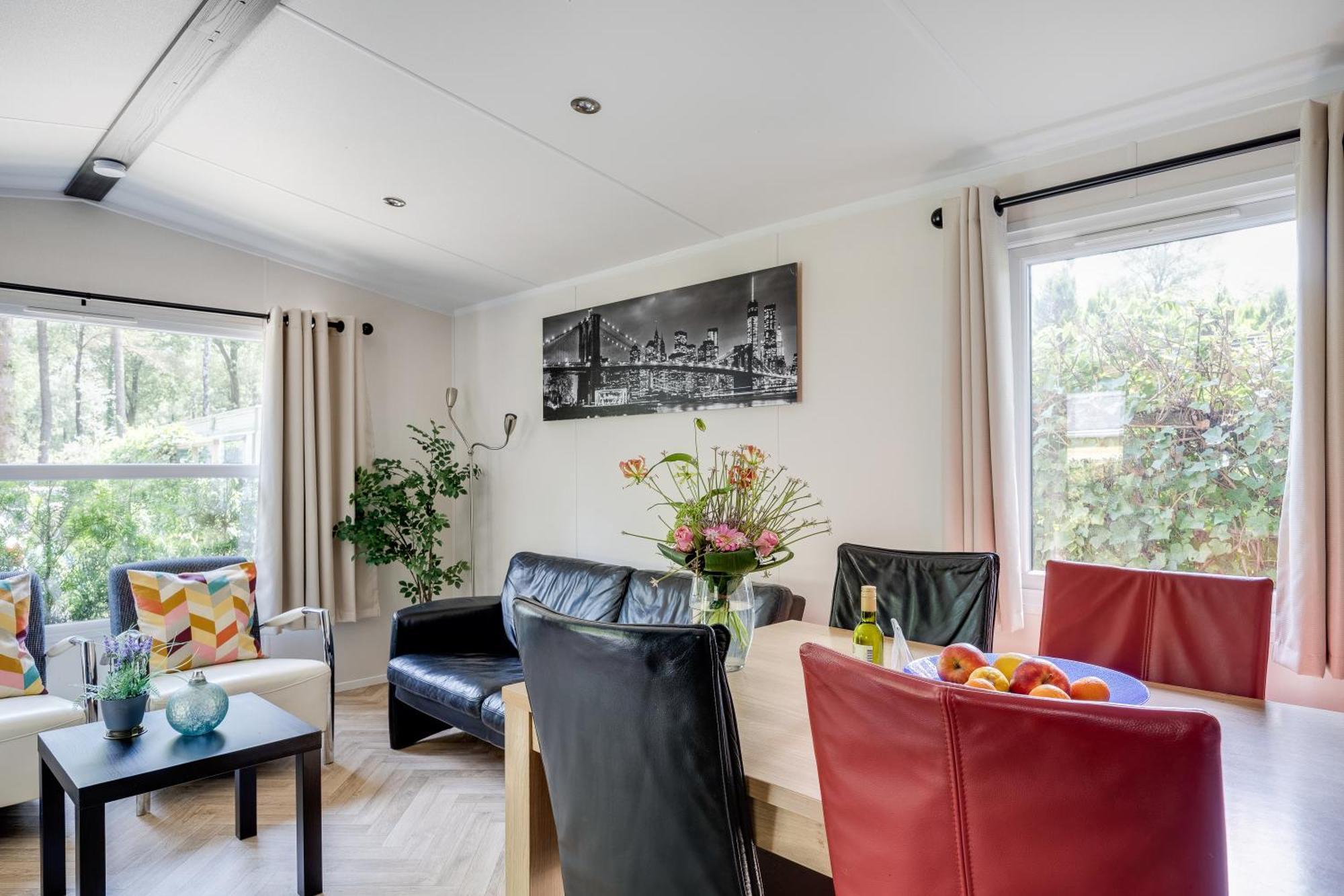 Veluwe Hoenderloo Luxury Chalet With Private Sauna And Hot Tub - Swimming Pool Tennis Court Supermarket Bowling Alley Theatre And Entertainment For Children Exteriör bild